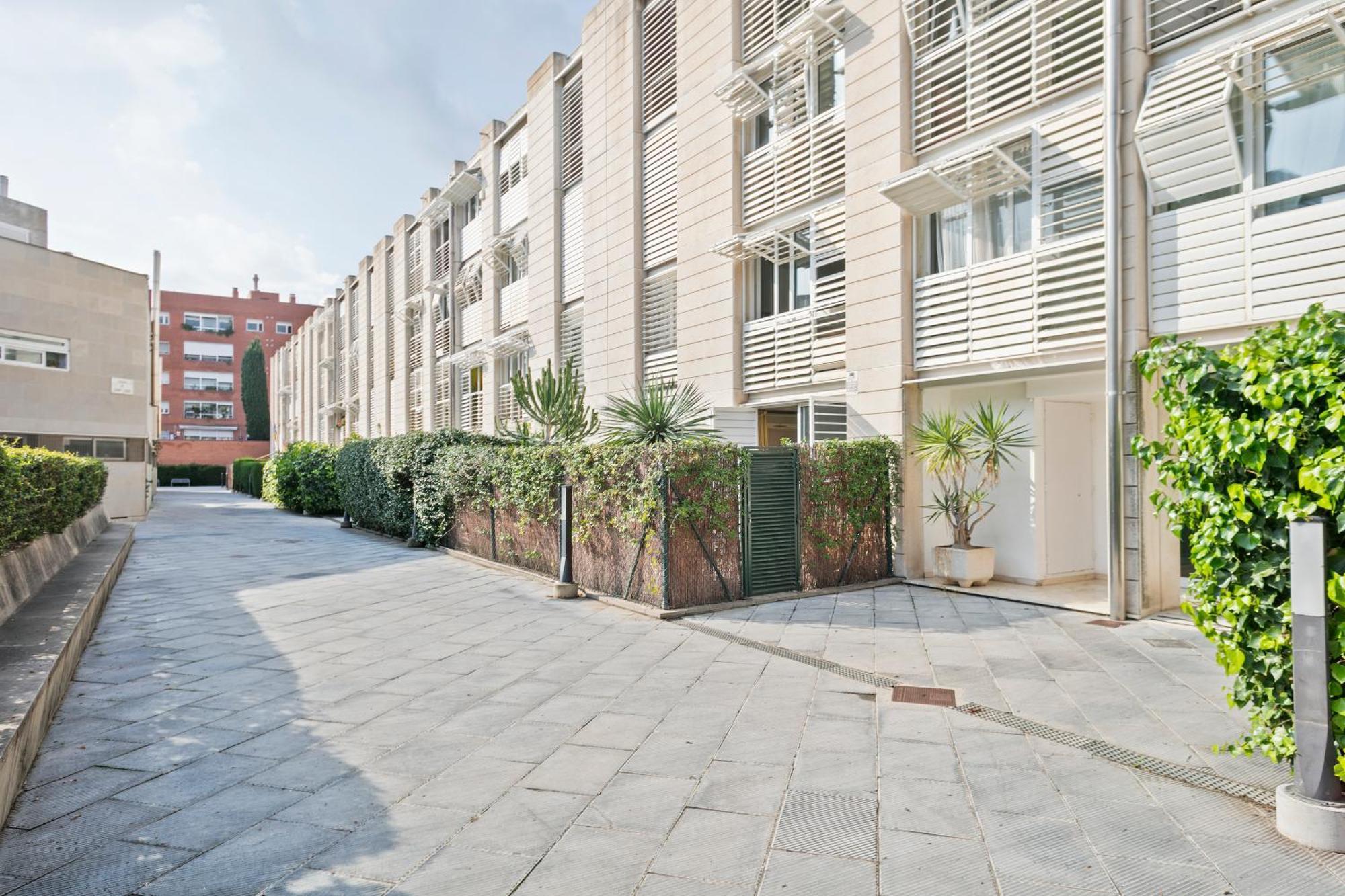 Alcam Olimpic Apartment Barcelona Bagian luar foto